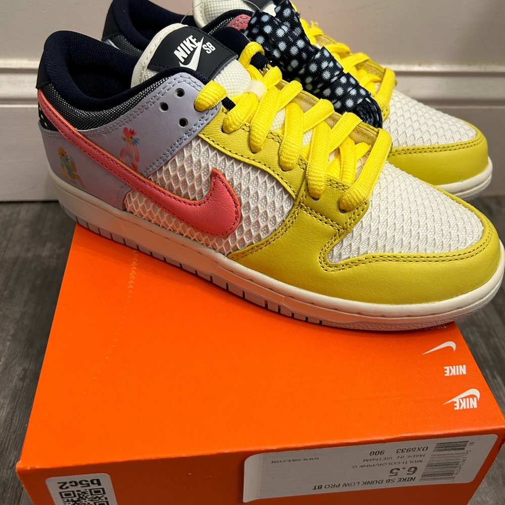 Nike dunk low pro be true Xavier Schipani size 6.5 M / 8 W